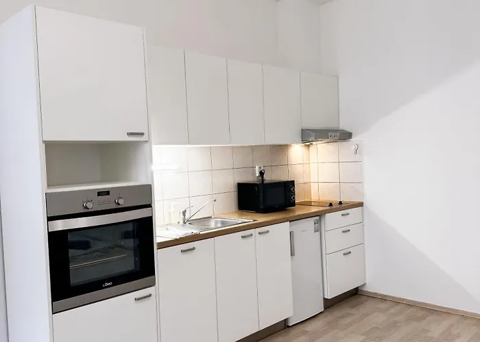 Nook & Nite Apartments